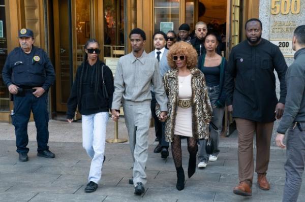 Members of Sean 'Diddy' Combs' family, including his children and mother, leave Manhattan Federal Court on Thursday, Oct. 10, 2024 in Manhattan, New York. (Barry Williams for New York Daily News)