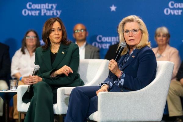 Democratic presidential nominee Kamala Harris holds a town hall event with former Co<em></em>ngresswoman Liz Cheney Oct. 21.