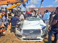 Accident of Volvo SUV on Nelmangala-Tumkuru highway (Photo: X/DriveSmart)