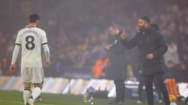 Bruno Fernandes leaves the pitch after a red card