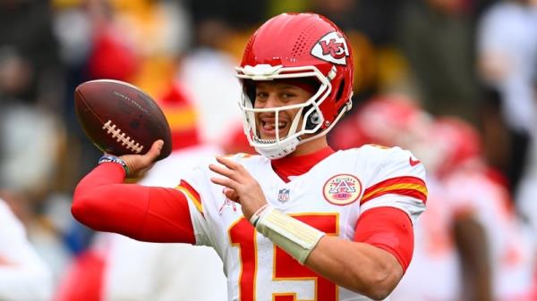 Mahomes led the Chiefs to Christmas Day victory