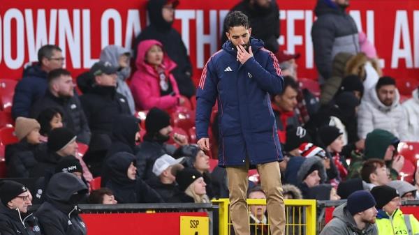 Ruben Amorim looks on during his side's 3-0 home defeat to Bournemouth